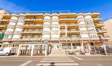 Resale - Apartment / flat - Torrevieja - Playa de los locos