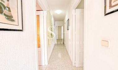 Resale - Apartment / flat - Torrevieja - Playa de los locos