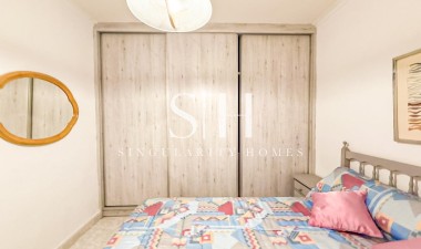 Resale - Apartment / flat - Torrevieja - Playa de los locos