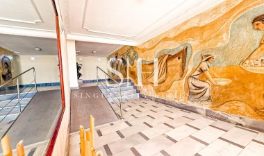 Resale - Apartment / flat - Torrevieja - Playa de los locos