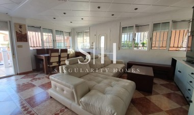 Odsprzedaż - Villa - Torrevieja - Los Frutales