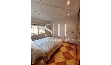 Odsprzedaż - Villa - Torrevieja - Los Frutales