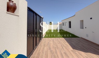 Odsprzedaż - Villa - Torrevieja - Los Balcones