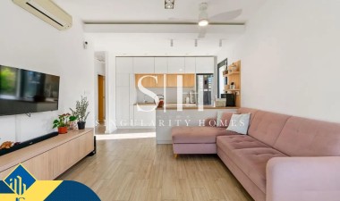 Resale - Villa - Orihuela Costa - La Regia