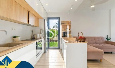 Resale - Villa - Orihuela Costa - La Regia