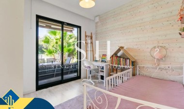Resale - Villa - Orihuela Costa - La Regia