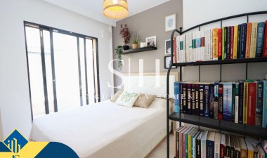 Resale - Villa - Orihuela Costa - La Regia
