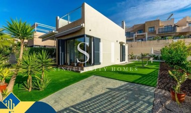 Resale - Villa - Orihuela Costa - La Regia