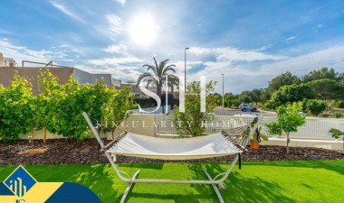 Resale - Villa - Orihuela Costa - La Regia