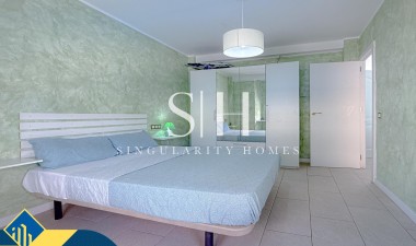 Resale - Apartment / flat - Torrevieja - Playa de los locos