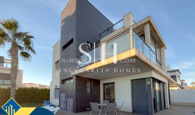 Resale - Villa - Orihuela Costa - Lomas de Cabo Roig
