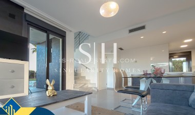 Resale - Villa - Orihuela Costa - Lomas de Cabo Roig
