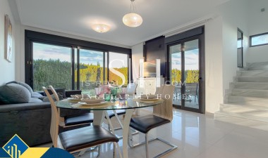 Resale - Villa - Orihuela Costa - Lomas de Cabo Roig