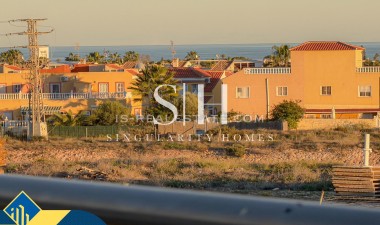 Resale - Villa - Orihuela Costa - Lomas de Cabo Roig
