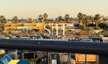 Resale - Villa - Orihuela Costa - Lomas de Cabo Roig