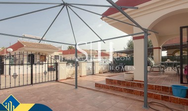 Återförsäljning - Villa - Torrevieja - Aguas Nuevas