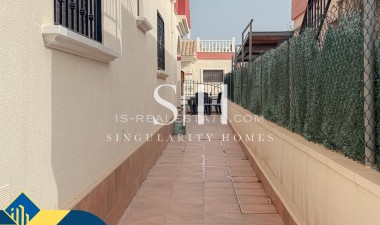 Återförsäljning - Villa - Torrevieja - Aguas Nuevas