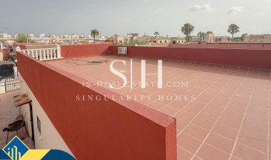 Återförsäljning - Villa - Torrevieja - Aguas Nuevas