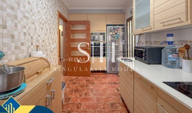 Återförsäljning - Villa - Torrevieja - Aguas Nuevas