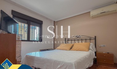 Återförsäljning - Villa - Torrevieja - Aguas Nuevas
