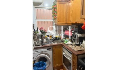 Resale - Apartment / flat - Torrevieja - Playa de los locos