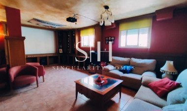 Resale - Villa - Torrevieja - Aguas nuevas 1