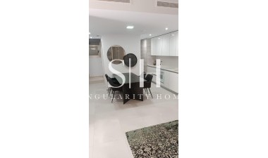 Reventa - Villa - Orihuela Costa - PAU 26