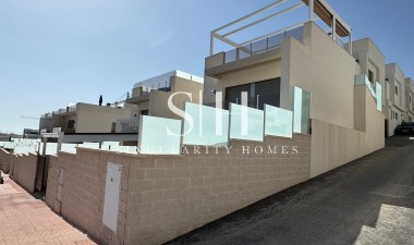 Reventa - Villa - Orihuela Costa - PAU 26