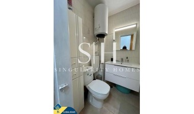 Resale - Apartment / flat - Torrevieja - Playa de los locos