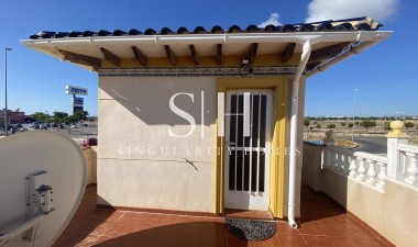 Återförsäljning - Villa - Orihuela Costa - La Zenia
