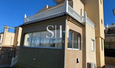 Reventa - Villa - Orihuela Costa - PAU 26