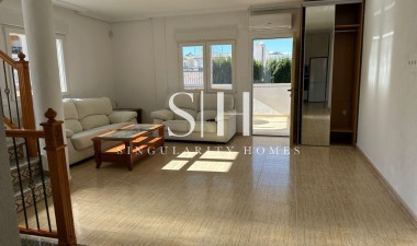 Reventa - Villa - Orihuela Costa - PAU 26