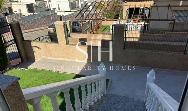 Reventa - Villa - Orihuela Costa - PAU 26