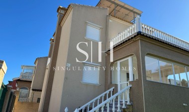 Reventa - Villa - Orihuela Costa - PAU 26