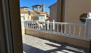 Reventa - Villa - Orihuela Costa - PAU 26