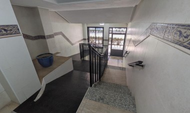 Resale - Apartment / flat - Torrevieja - torrevieja