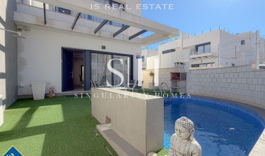 Wiederverkauf - Villa - Orihuela Costa - Los Altos
