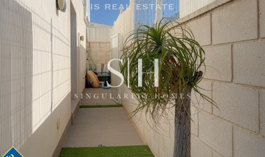 Wiederverkauf - Villa - Orihuela Costa - Los Altos