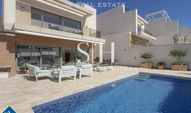 Reventa - Villa - Orihuela Costa - PAU 26