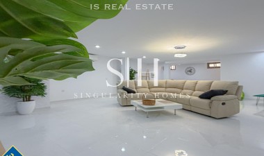 Reventa - Villa - Orihuela Costa - PAU 26