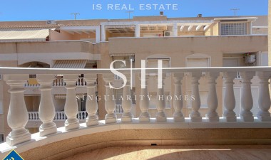 Resale - Apartment / flat - Torrevieja - Playa de los locos