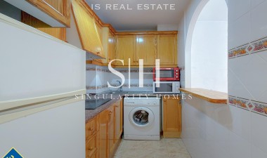 Resale - Apartment / flat - Torrevieja - Playa de los locos