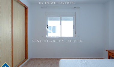 Resale - Apartment / flat - Torrevieja - Playa de los locos