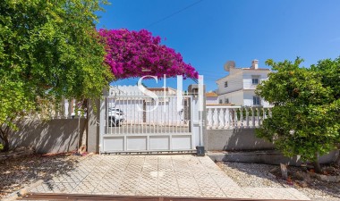 Odsprzedaż - Villa - Rojales - Centro de la Ciudad Quesada