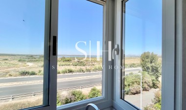 Herverkoop - Appartement / flat - Torrevieja - La Mata pueblo