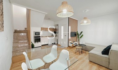 Перепродажа - Villa - Orihuela Costa - La Zenia