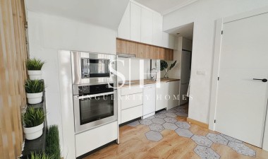 Перепродажа - Villa - Orihuela Costa - La Zenia