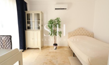 Återförsäljning - Villa - Orihuela Costa - Costa Blanca
