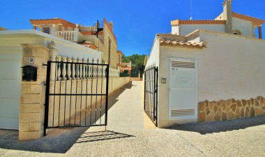 Resale - Villa - Orihuela Costa - Los Dolses