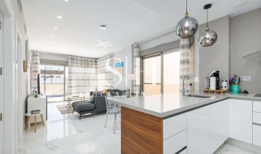 Resale - Villa - Orihuela Costa - Costa Blanca